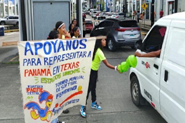 Atletas colonenses buscan el respaldo para representar a Panamá Foto: Diómedes Sánchez