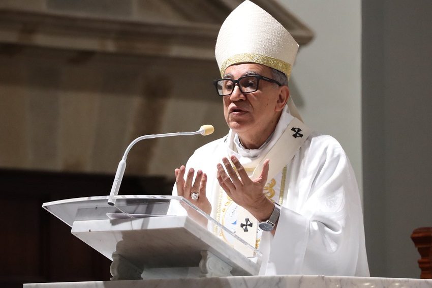 El arzobispo José Domingo Ulloa durante la homilía de la eucaristía dominical. Foto: Arquidiócesis de Panamá