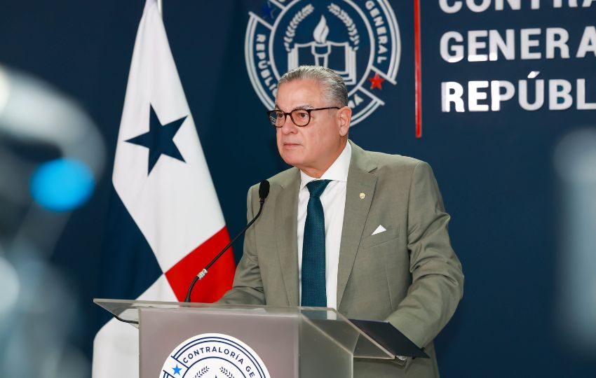 El contralor Anel Flores. Foto: Archivo