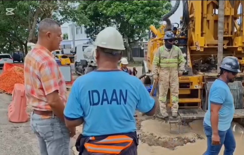 Parte de la estrategia es perforar a más de 200 pies para encontrar fuentes de agua más estables que permitan mejores resultados.
