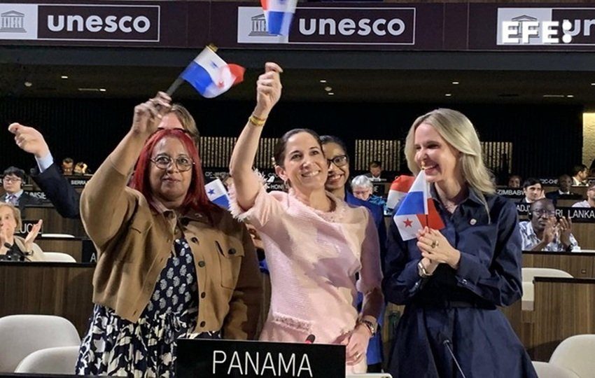 Delegación panameña en la plenaria de París. Foto: Isabel Rodríguez Ramiro