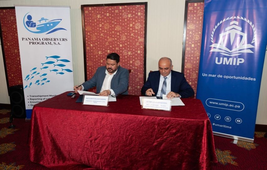 Firma del convenio. Foto: Cortesía. 