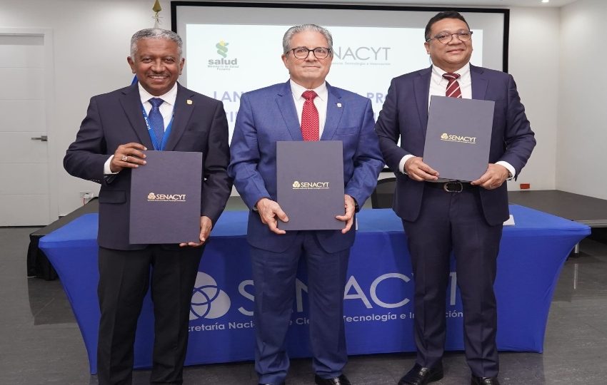 Firma de acuerdo: Foto: Cortesía.