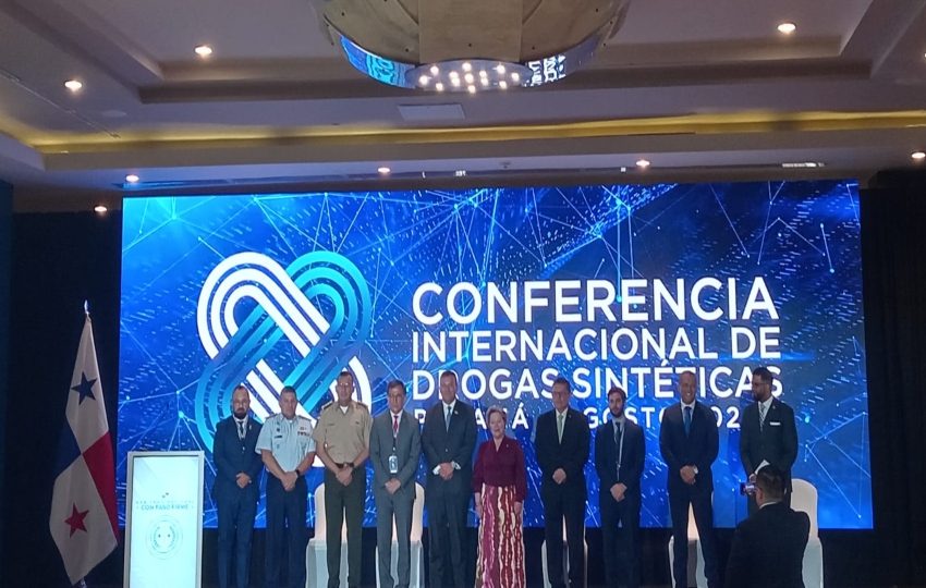 Ceremonia inaugural de la conferencia anti drogas. Foto Francisco Rodríguez Morán.