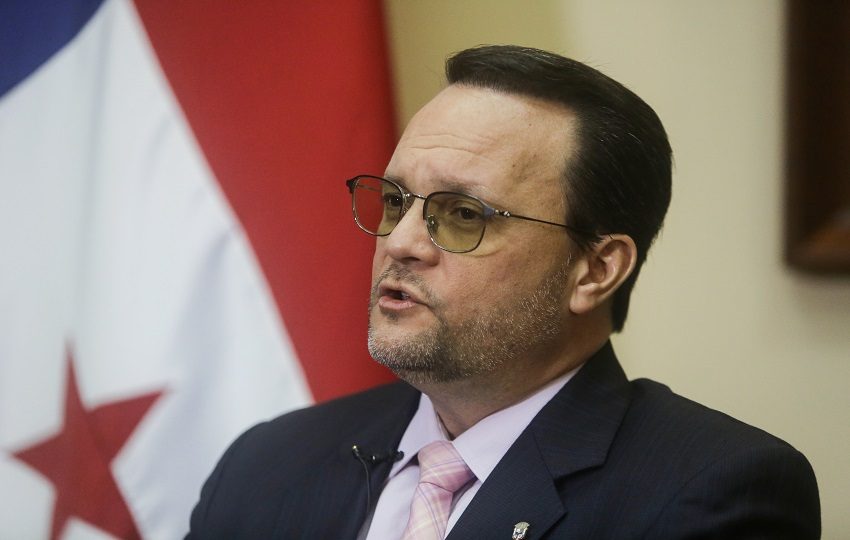 Julio Moltó, ministro de Comercio e Industrias. Foto: EFE