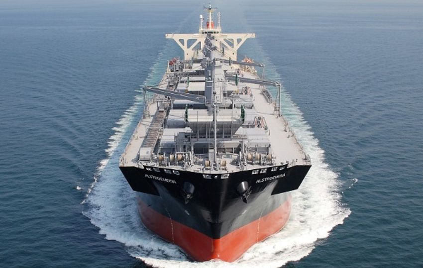 Grandes buques naveguen en los mares sin contaminar. Foto: Archivo