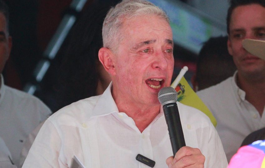 Uribe reconoció que el partido tiene que hacer coaliciones. Foto: EFE