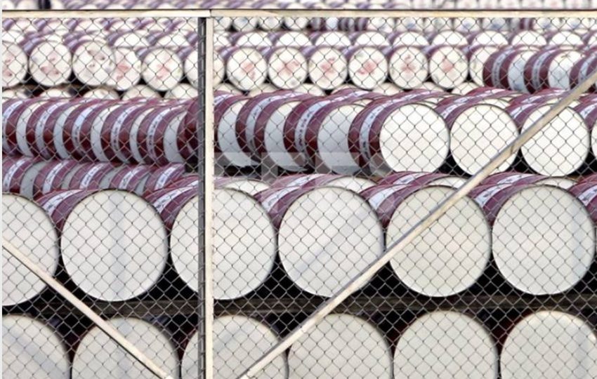Los operadores del mercado petrolero prevén que Riad mantendrá la presión para seguir abriendo los grifos. Foto: EFE