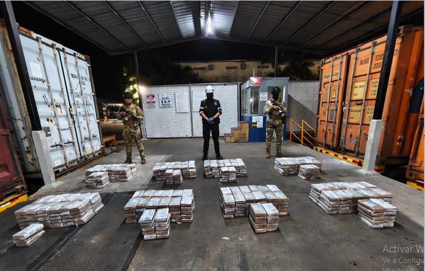Se mantiene la investigación abierta para conocer todos los detalles de este cargamento de drogas. Foto. Policía Nacional