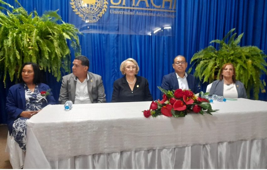 Etelvina Medianero de Bonagas, manifestó que anteriormente contaban con un presupuesto de $108 millones. Foto. Unachi