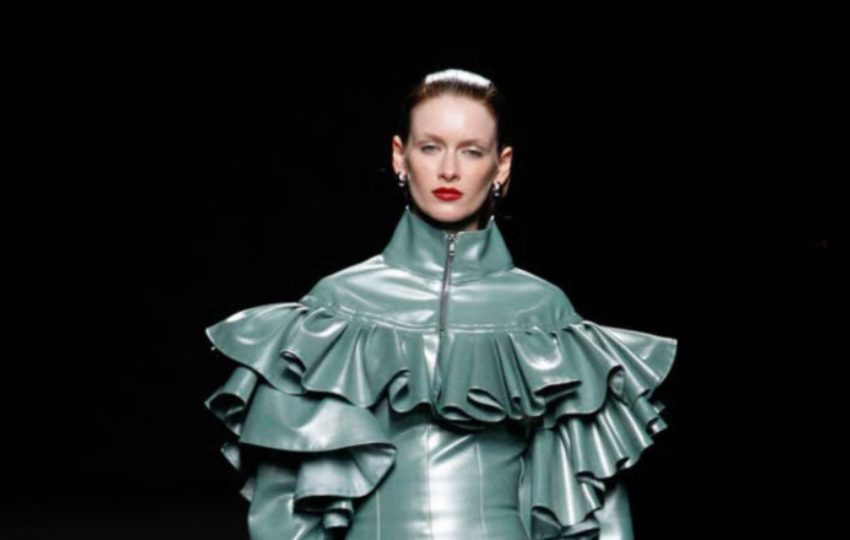 Firmas como David Moss apuestan por este tejido para hacer estilismos completos. Foto: Cortesía / David Moss