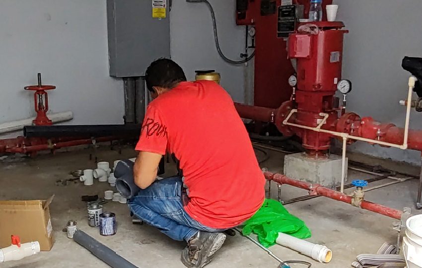 Según datos del Instituto Nacional de Estadística y Censo (INEC), en la provincia de Panamá existen 6 mil 626 empresas y locales comerciales, lo que equivale a un 50,6% de la población de la provincia. Foto. Eric Montenegro