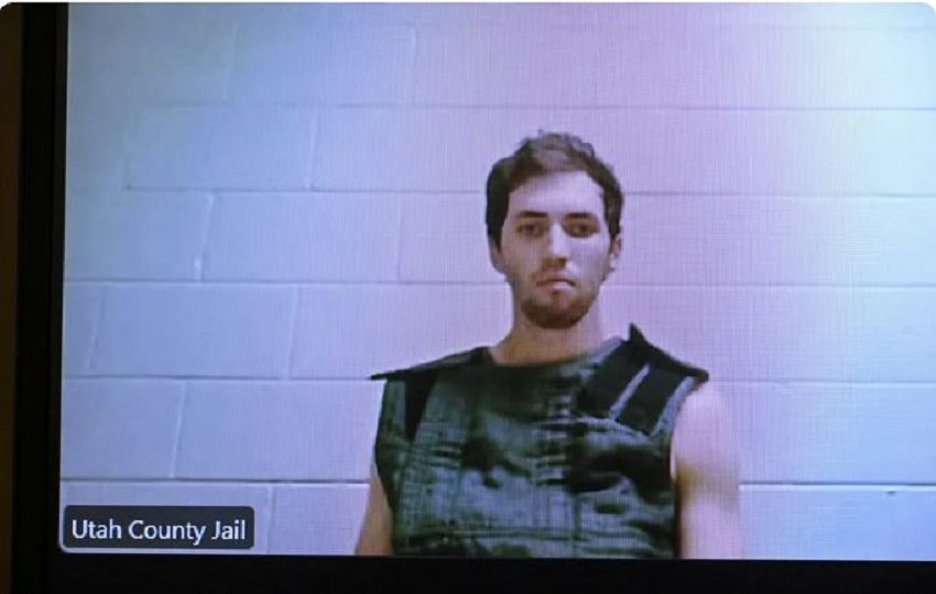 Tyler Robinson compareció por primera vez ante la corte por videollamada, en el Tribunal del Cuarto Distrito Judicial, en Provo, Utah (EE.UU.). Foto: EFE