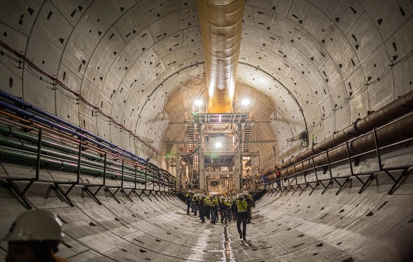 Tuneladora Panamá ya cruzó el Canal. Foto: Cortesía