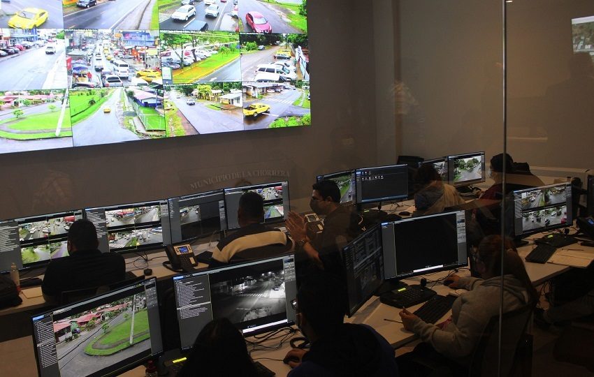 El COM fue inaugurado en septiembre de 2021 a un costo de 7,5 millones de dólares, dentro de los cuales se incluye el suministro de equipos, instalación, mantenimiento y el servicio de enlace de datos. Foto. Eric Montenegro