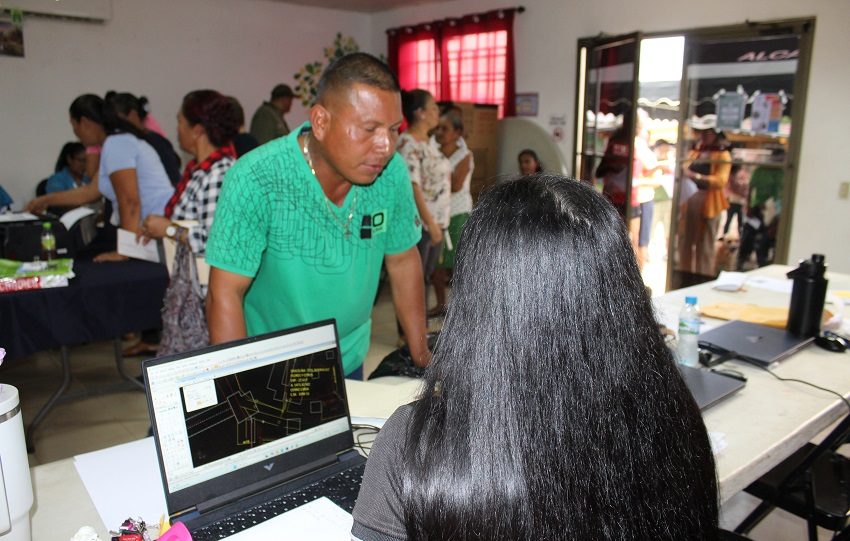 La empresa a cargo del barrido catastral de las 70 mil hectáreas será seleccionada por medio de una licitación pública, la cual estará en el portal de Panamá Compra.Foto. Archivo