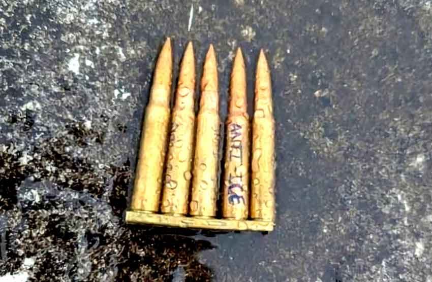 Cartucho de bala mostrado por el director del FBI