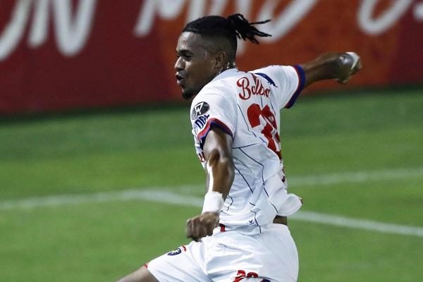 Ovidio López, festeja el gol del Plaza Amador. Foto: EFE