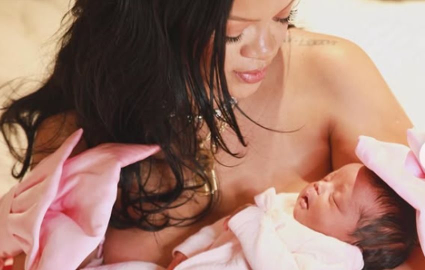 Rihanna y su hija Rocki Irish Mayers. Foto: @badgalriri