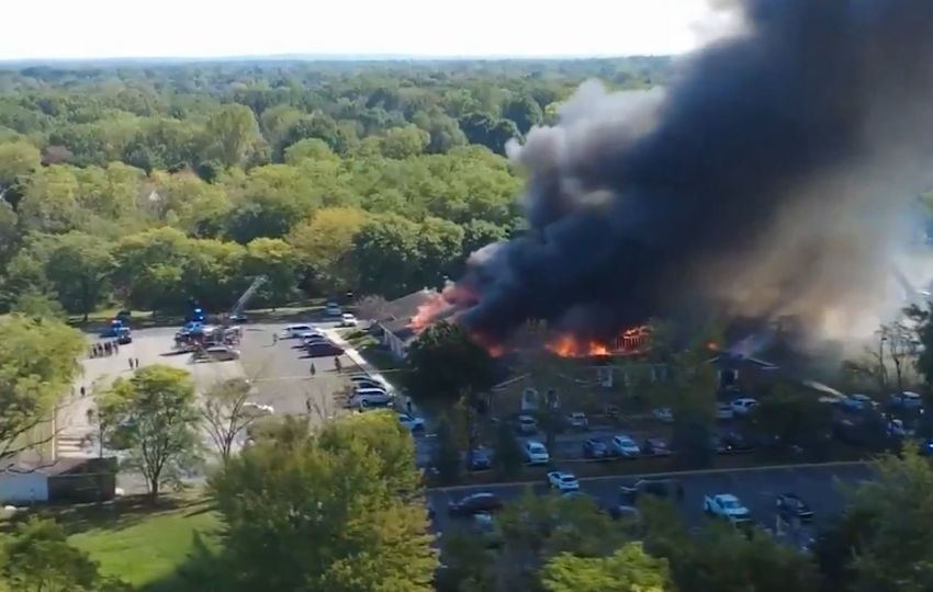 El hombre provocó un incendio en el templo. 