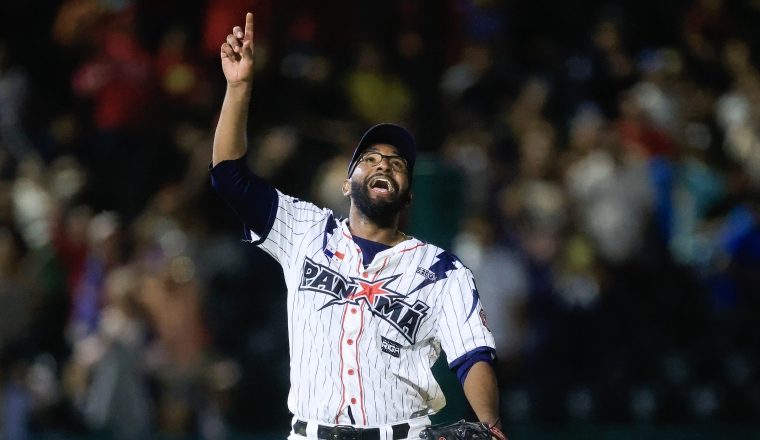 Adriel González, lanzador de Panamá Foto: EFE