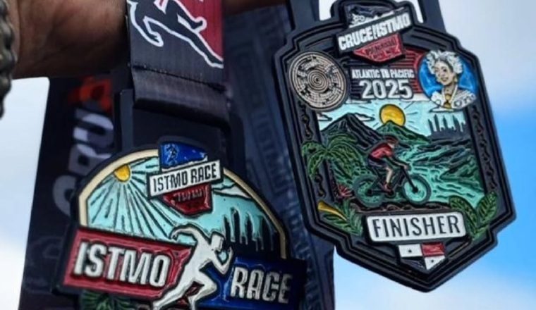 Medallas de Cruce del Istmo 2025.