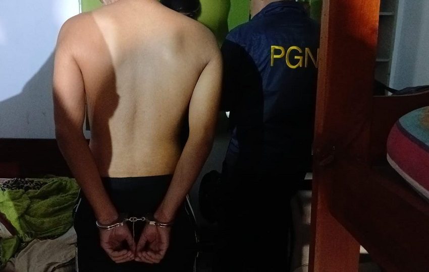 En la vivienda se ubicaron y decomisaron equipos tecnológicos que posiblemente fueron utilizados para la comisión de los delitos. Foto. Policía Nacional