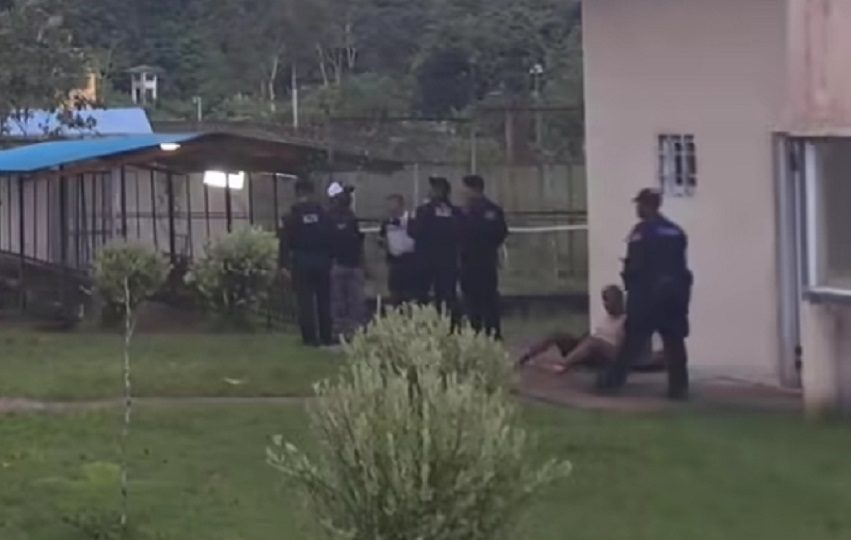 Las autoridades indicaron que el prófugo  cumple condena por homicidio y tentativa de homicidio, al igual que algunos de los que fueron recapturados en áreas boscosas. Foto. Diómedes Sánchez