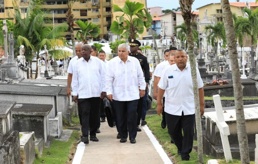 El presidente José Raúl Mulino (c). Foto: Cortesía