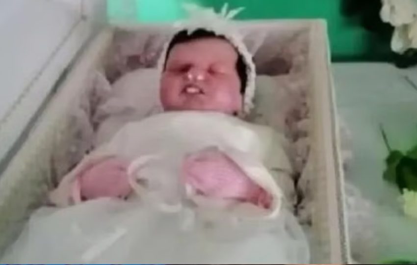 El caso de la muñeca en el ataúd estalló en octubre de 2023. 