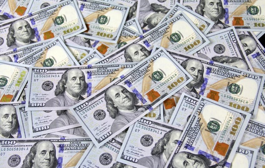 El salario promedio pretendido por los hombres durante octubre fue de $1,072. Foto: Ilustrativa/Pexels