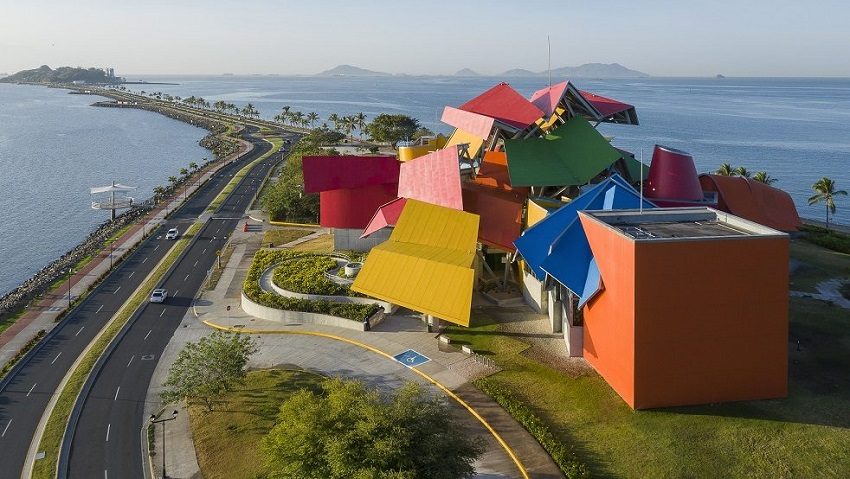 El Biomuseo llama la atención de los turistas que visitan el país. Foto: Archivo