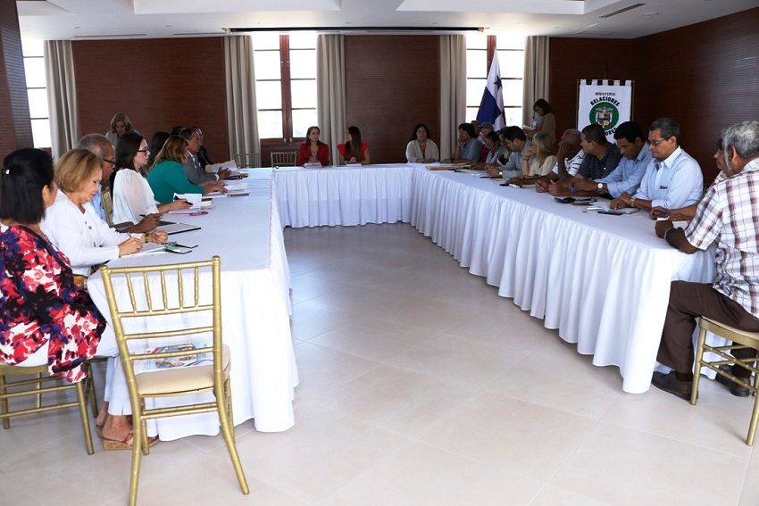 Las víctimas de la dictadura sostuvieron varias reuniones de seguimiento en la Cancillería. Foto: Archivo