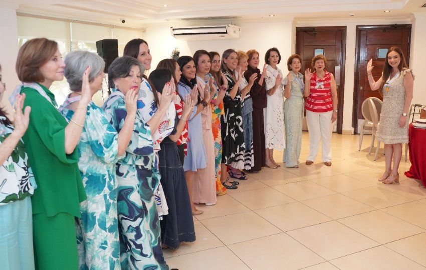 Juramentación de la nueva Junta Directiva de la Asociación de Damas Guadalupanas para el período 2026-2027. Foto: Cortesía