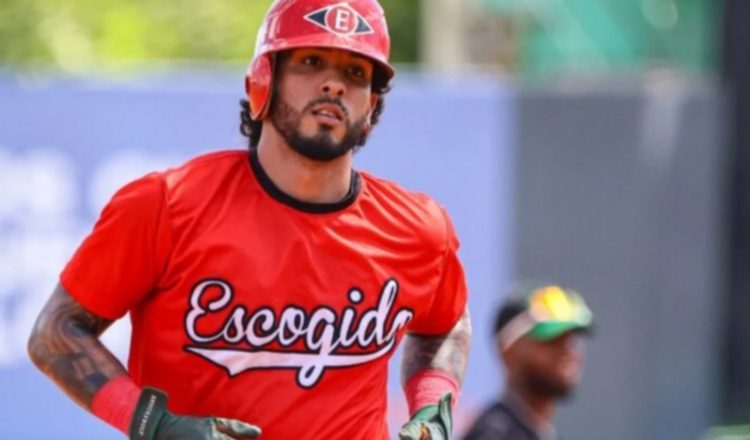 El panameño Jonathan Araúz. Foto: Instagram