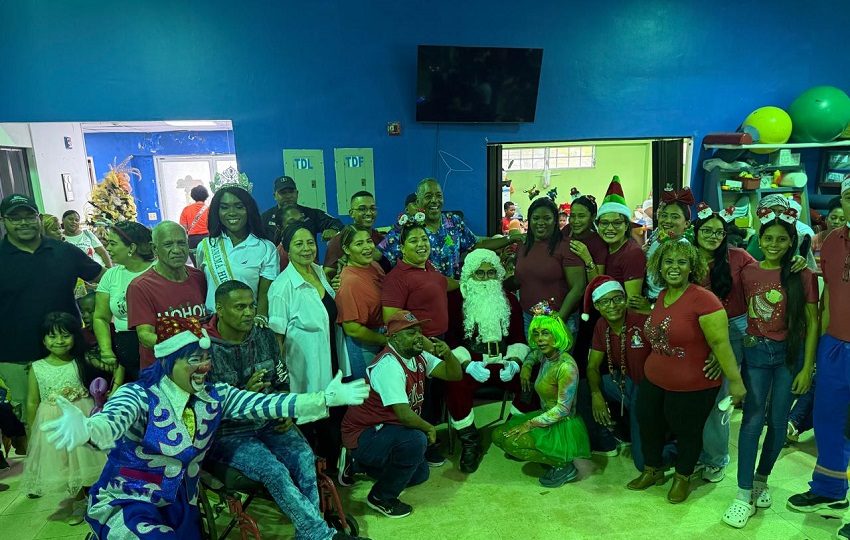 Los pequeños disfrutaron al máximo la fiesta navideña.