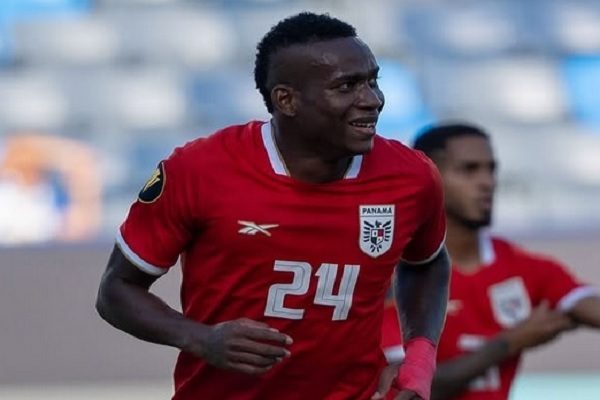 Tomás Rodríguez firmó contrato por un año con Saprissa. Foto: FPF