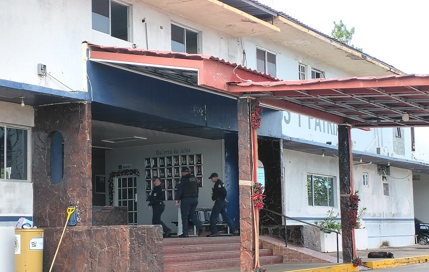 La Policía Nacional advirtió que habrá retenes y puntos de control en distintos puntos de ambas provincias, por lo que solicita la colaboración ciudadana, portar documentos en regla y atender las instrucciones de las unidades. Foto. Thays Domínguez