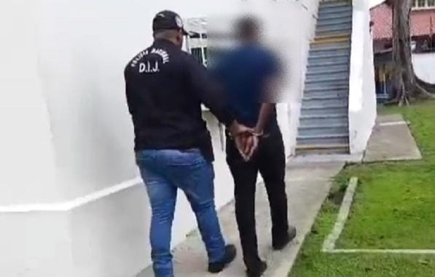 Ambos son requeridos después de un informe de auditoría elaborado por la Contraloría General de la República. Foto. Policía Nacional 