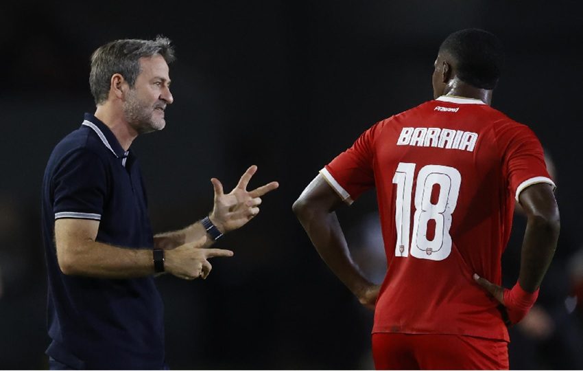 Christiansen destacó la madurez futbolística de Kadir Barría. Foto: EFE