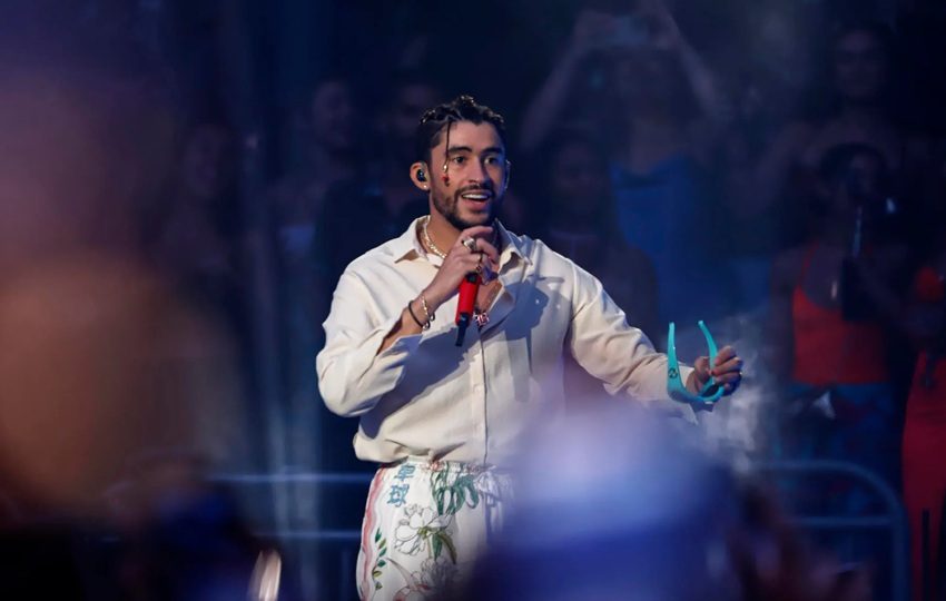Bad Bunny no simpatiza con las políticas de Trump. Foto. EFE