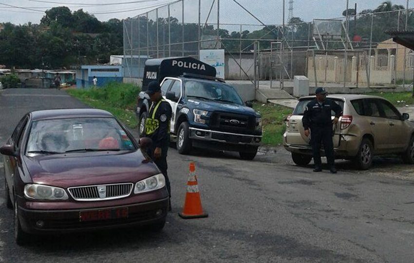 En Colón hay unos 20 puntos de control. Foto: Diomedes Sánchez