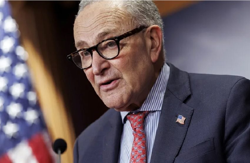 Fotografía de archivo del líder de la minoría demócrata en el Senado de EE.UU., Chuck Schumer, en Washington (EE.UU.). Foto: EFE/EPA/ Will Oliver