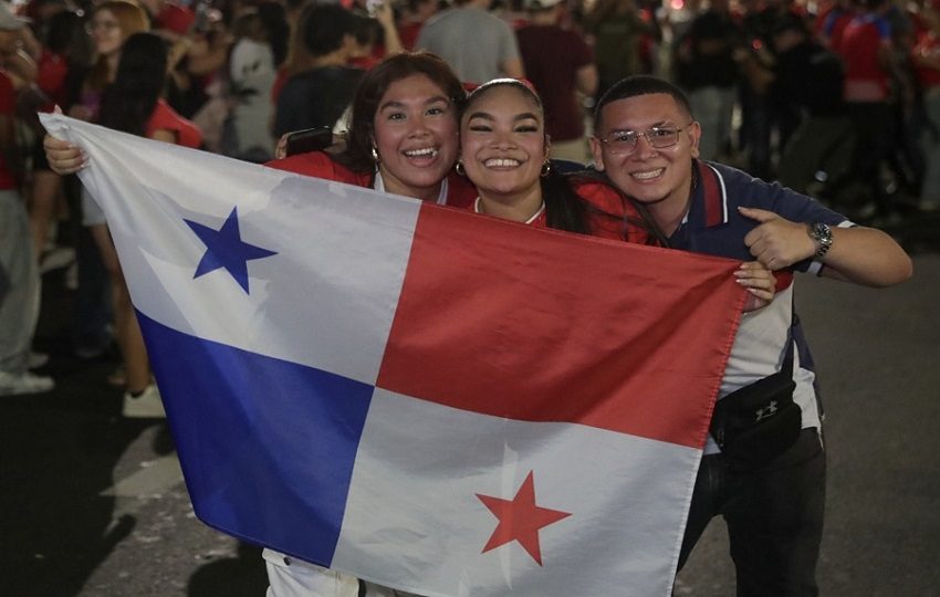 Imagen de archivo de aficionados de Panamá en la celebración de su clasificación al Mundial de 2026. EFE