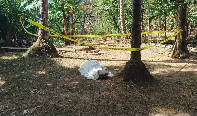 Varios familiares corrieron a auxiliarlo pero nada pudieron hacer. Foto: Melquíades Vásquez|