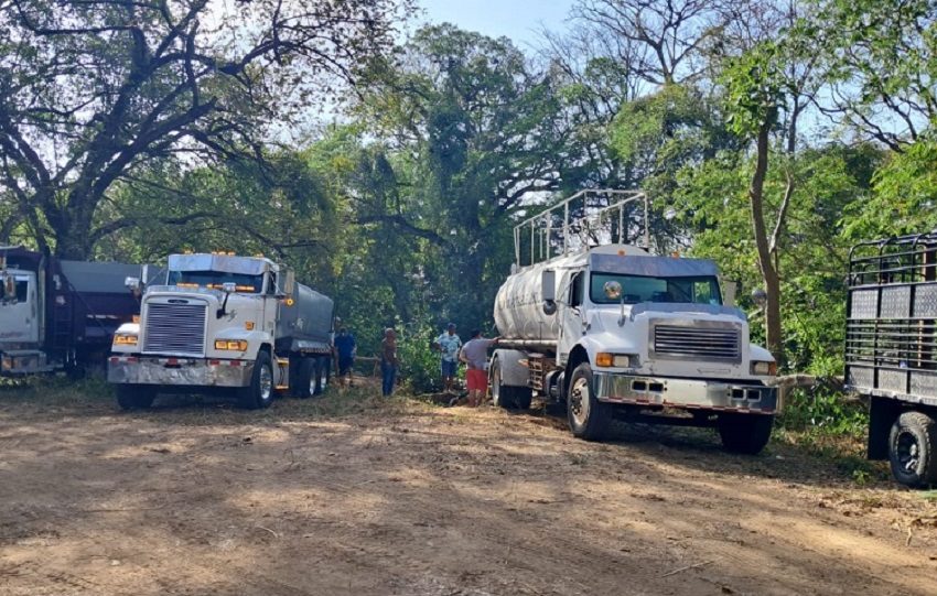Según los registros del MINSA, 249,900 galones de agua extraídos de fuentes hídricas autorizadas por MiAmbiente han sido clorados. Foto. Eric Montenegro