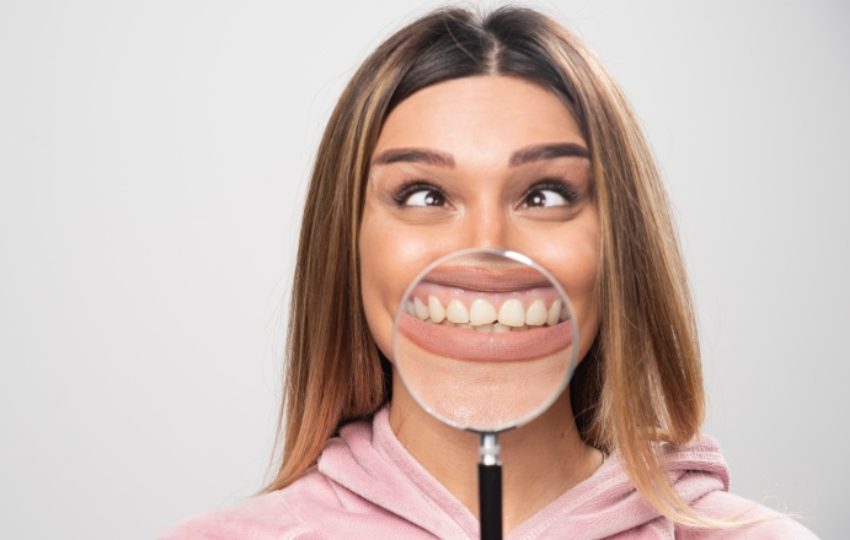 La placa persiste en zonas difíciles. Foto: Ilustrativa / Freepik