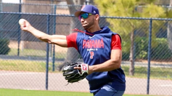 José 'Chema' Caballero, jugador de los Yanquis entrena con Panamá. Foto: Fedebeis