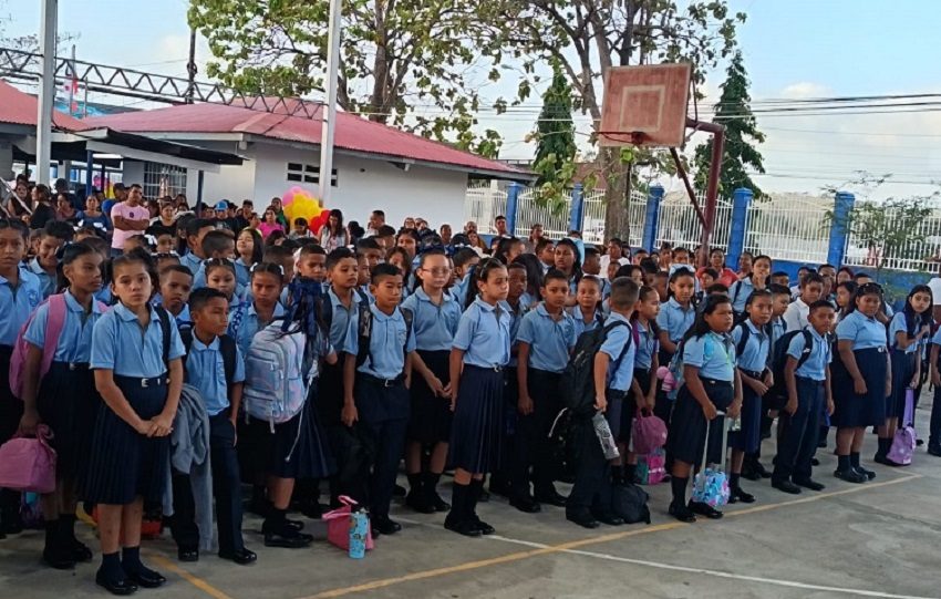 Estos son los colegios que tendrán ajustes en sus horarios:  Instituto Profesional y Técnico Fernando De Lesseps, Once de Octubre, El Marañonal Federico ‘Yico’ Velásquez y el Centro de Educación Básica General de Vista Alegre. Foto. Eric Montenegro