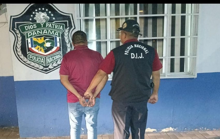 Los exfuncionarios fueron capturados durante la 'Operación Esquila'.